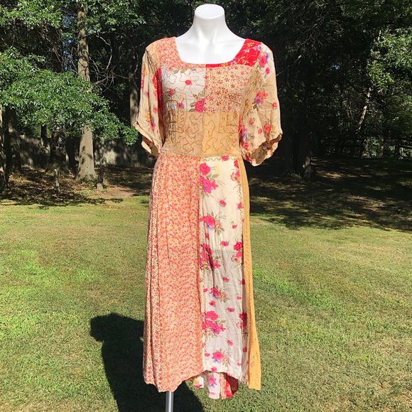 Vintage Silhouettes Floral Quilted Peasant Dress - Picture 2 of 11